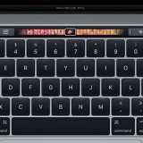 新型 MacBook Pro 発表！起動音廃止！ディスプレイを開くと電源がON！ハァ！？今度はなんだ？…いかんでしょ！( 2016.11.3 更新 )