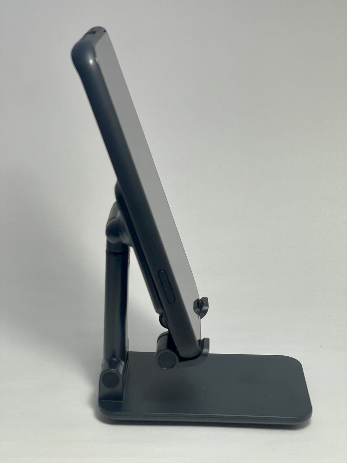 iphone12-stand-01-photo-011