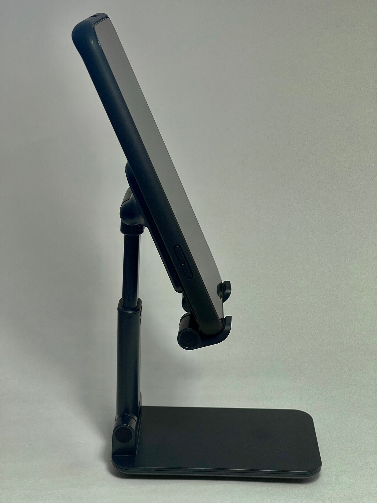 iphone12-stand-01-photo-017