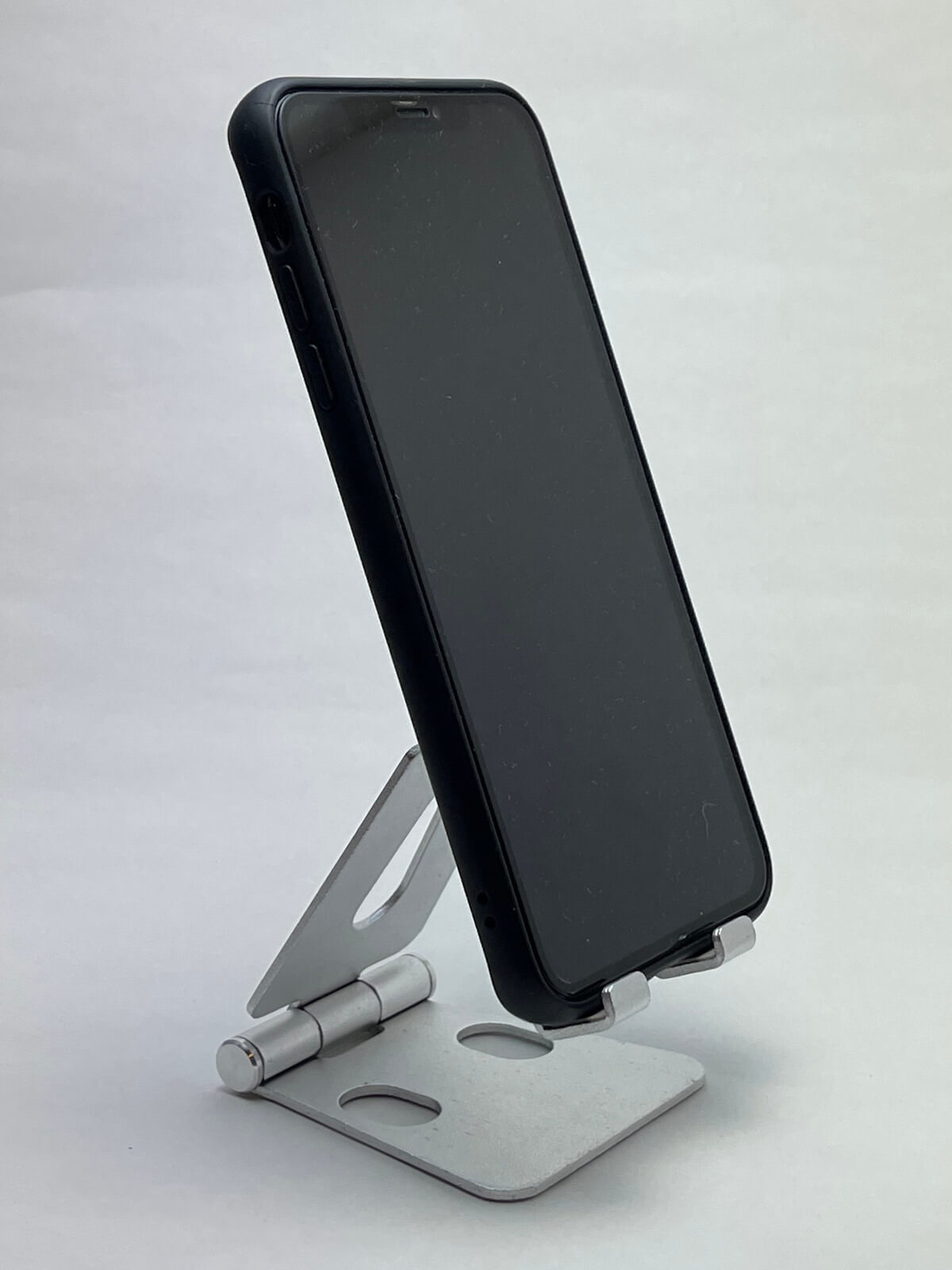 iphone12-stand-03-photo-001